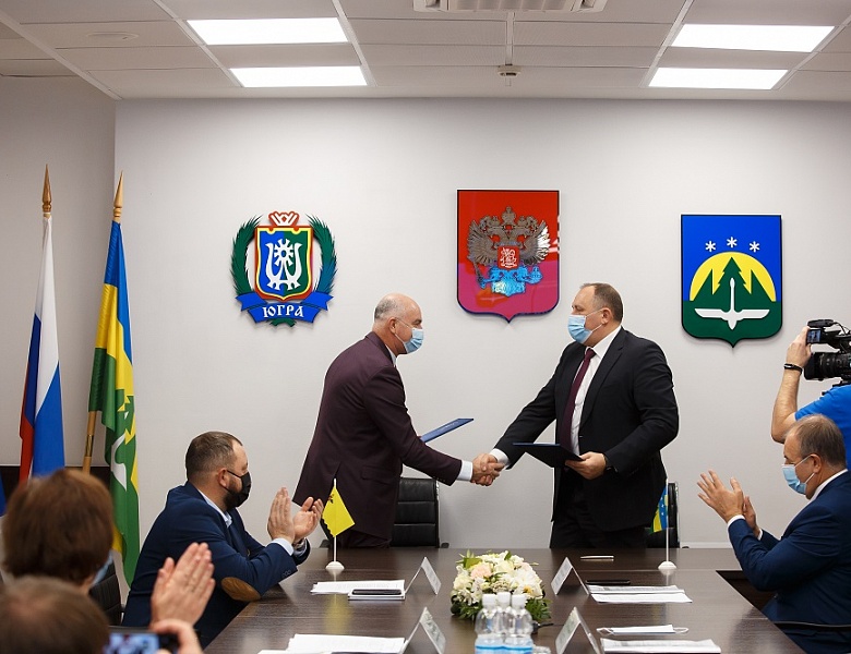 Межмуниципальное сотрудничество: Ханты-Мансийск и город-герой Новороссийск подписали соглашение